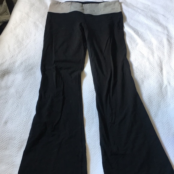 Lululemon - Picture 3 of 5